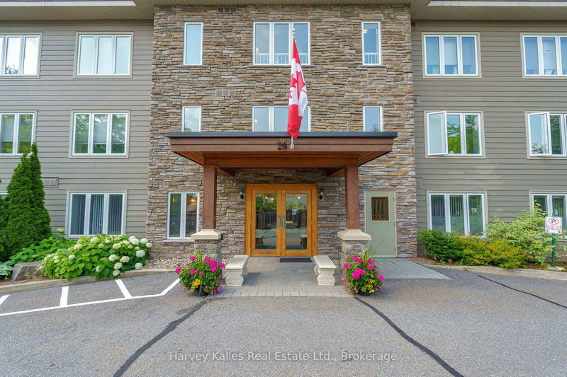 205 - 26 Dairy Lane, Huntsville, P1H 0A4 | Image 2