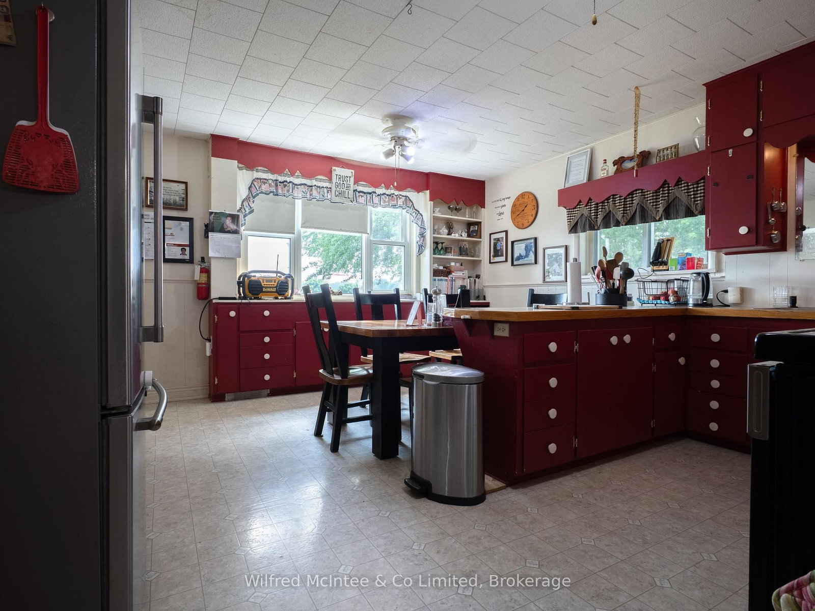 Listing Image 7