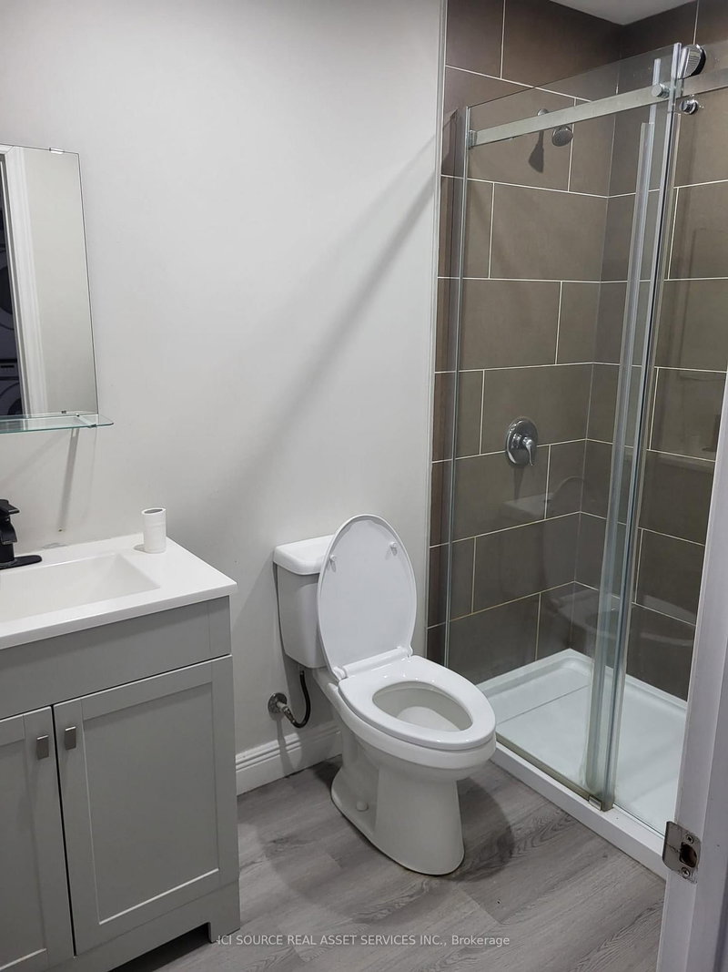 E - 6447 Culp St, Niagara Falls, L2G 2C2 | Image 3