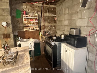 7771 Lawrence Street — photo 6