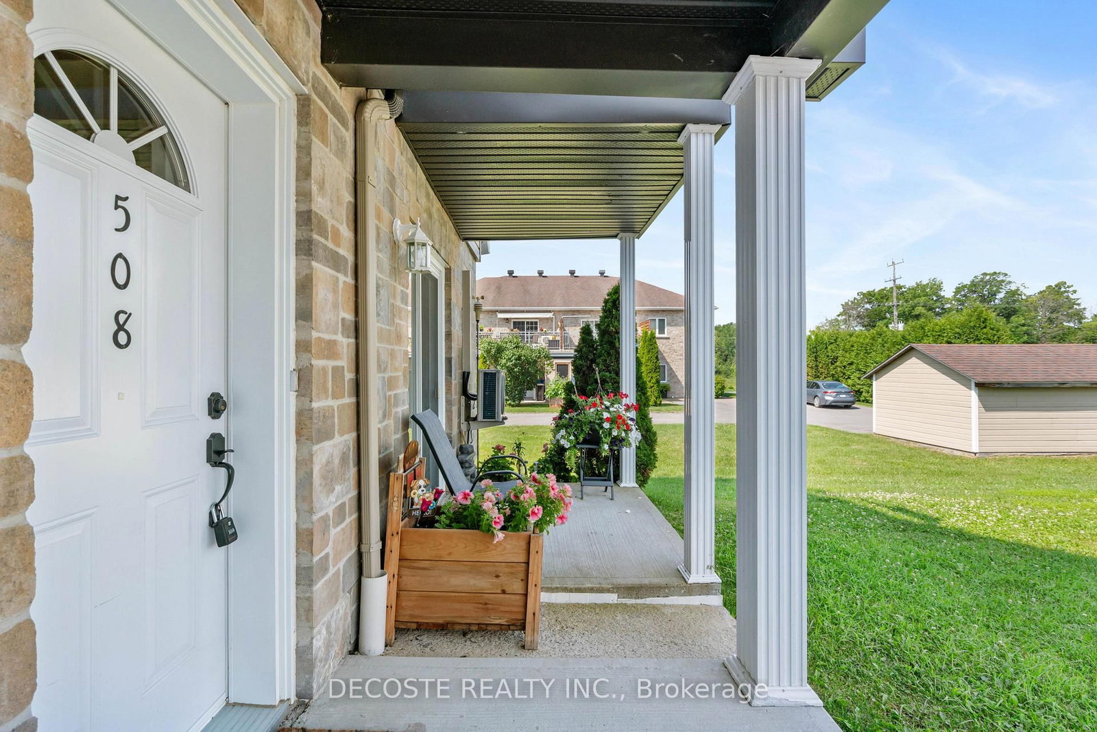 Listing Image 5