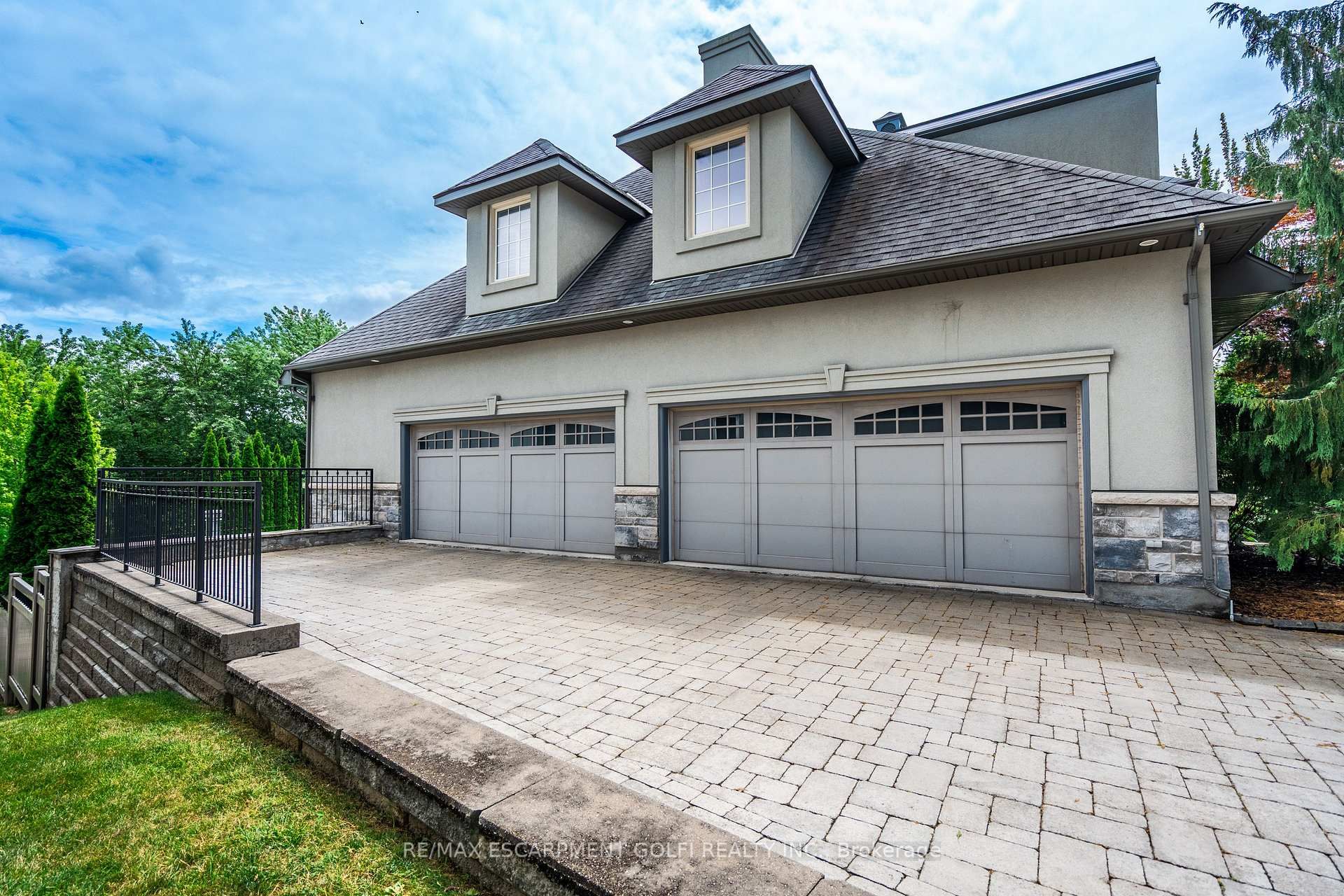 3542 MATTHEWS Drive
