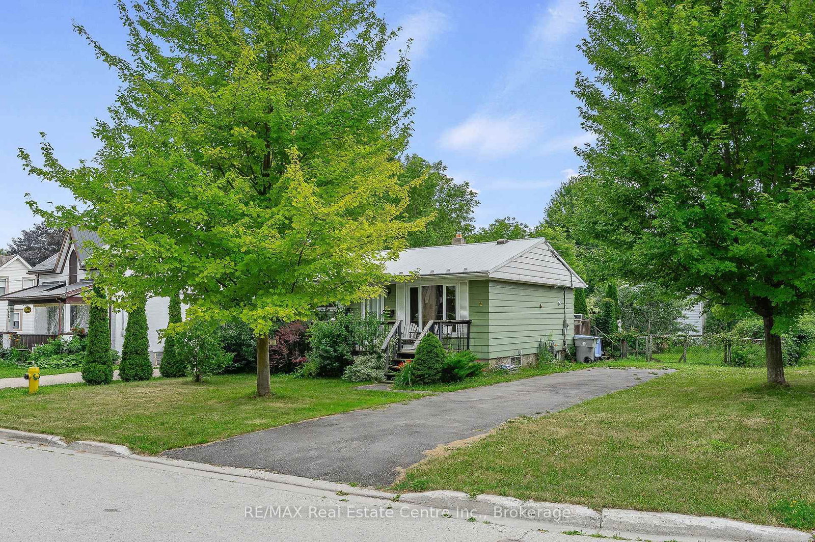 Listing Image 6