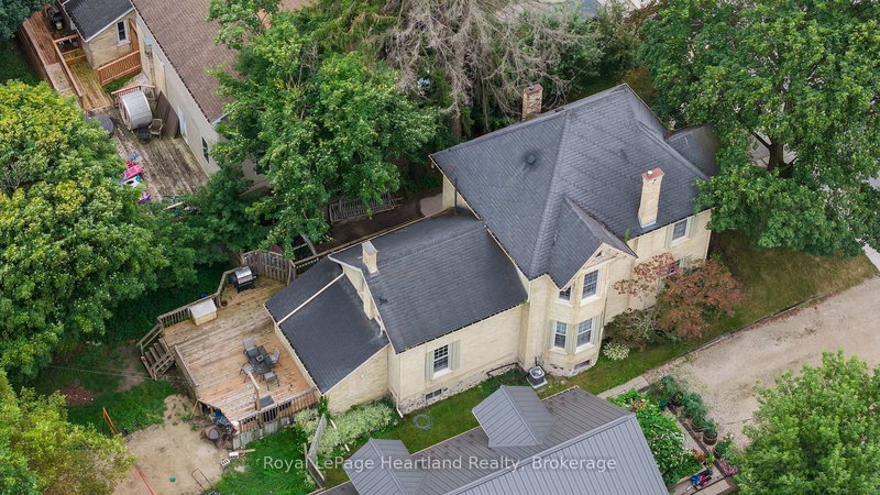 125 ELORA St S, Minto, N0G 1Z0 | Image 2