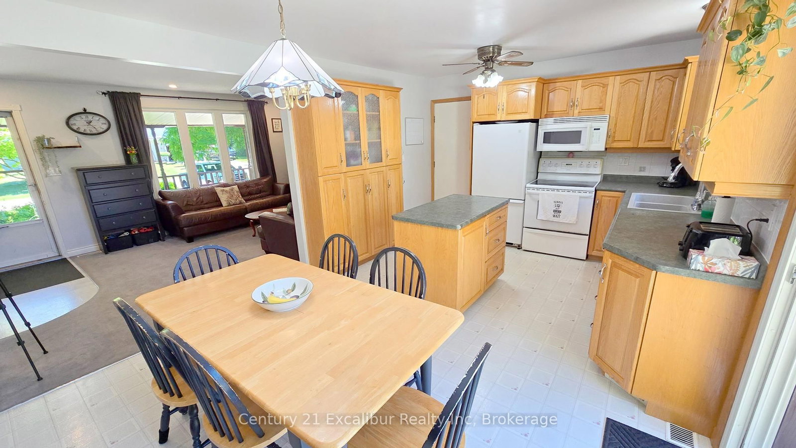 Listing Image 7