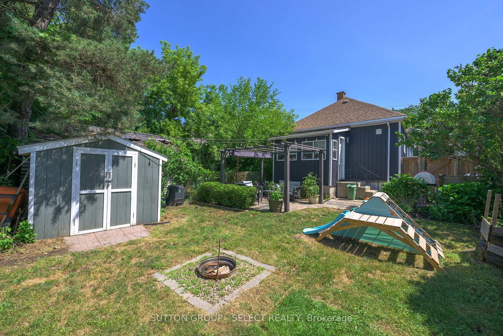Listing Image 7