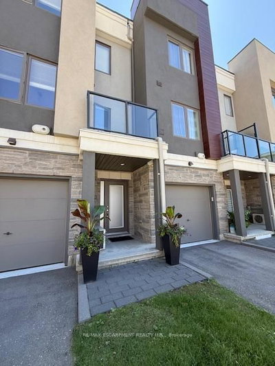 Townhouse leased at 2-115 SHOREVIEW Place, Hamilton, Ontario, L8E 0K4 - Lakeshore - MLS: X12300935