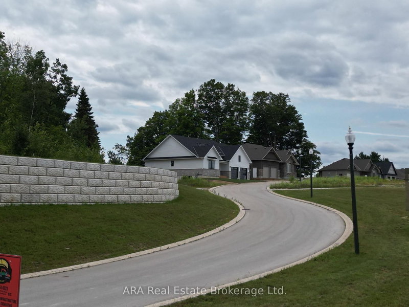 33 - 2 Hilton Lane, Meaford, N4L 1L8 | Image 2