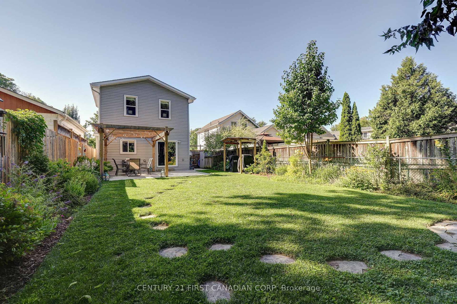 Listing Image 9