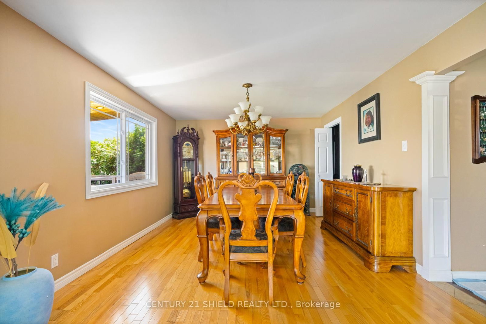 Listing Image 23