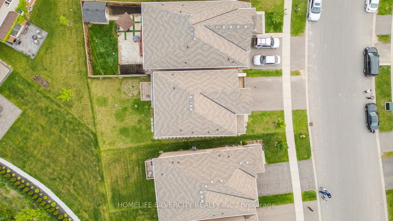 55 Longboat Ru W, Brantford, N3T 0P5 | Image 3