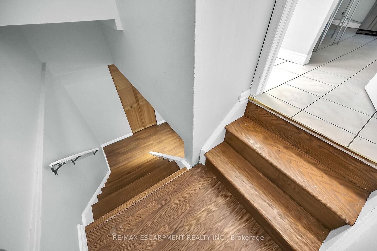 Townhouse for sale at 18-1460 Garth Street, Hamilton, Ontario, L9B 1R6 - Falkirk - MLS: X12309215