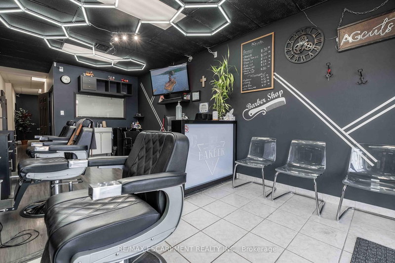 5 - 720 Upper James St, Hamilton, L9C 2Z9 | Image 2