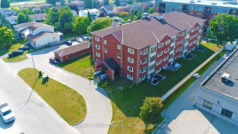 Unit #302 - 10 ARMSTRONG Dr, Smiths Falls, K7A 5H8 | Image 3