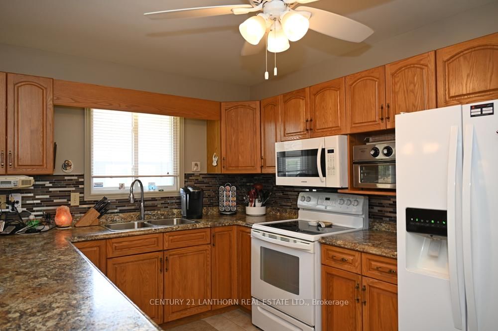 26 Heritage Drive • Prince Edward County, ON photo 18