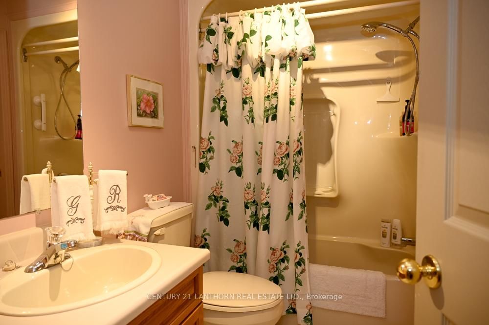 26 Heritage Drive • Prince Edward County, ON photo 24