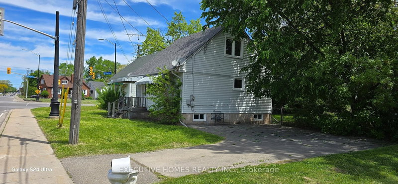 5176 Stanley Ave, Niagara Falls, L2E 5A4 | Image 3