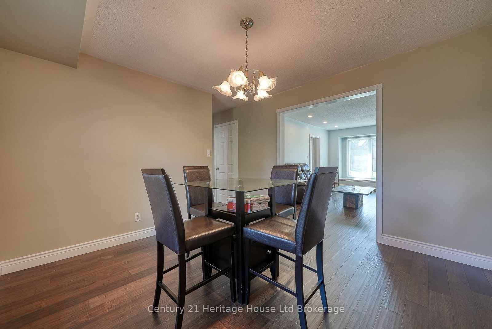 Detached House for sale at 41 Naskapi Street, Woodstock, Ontario, N4T 1G5 - North - MLS: X12312890