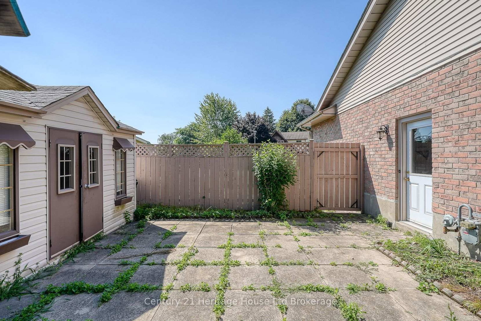 Detached House for sale at 41 Naskapi Street, Woodstock, Ontario, N4T 1G5 - North - MLS: X12312890