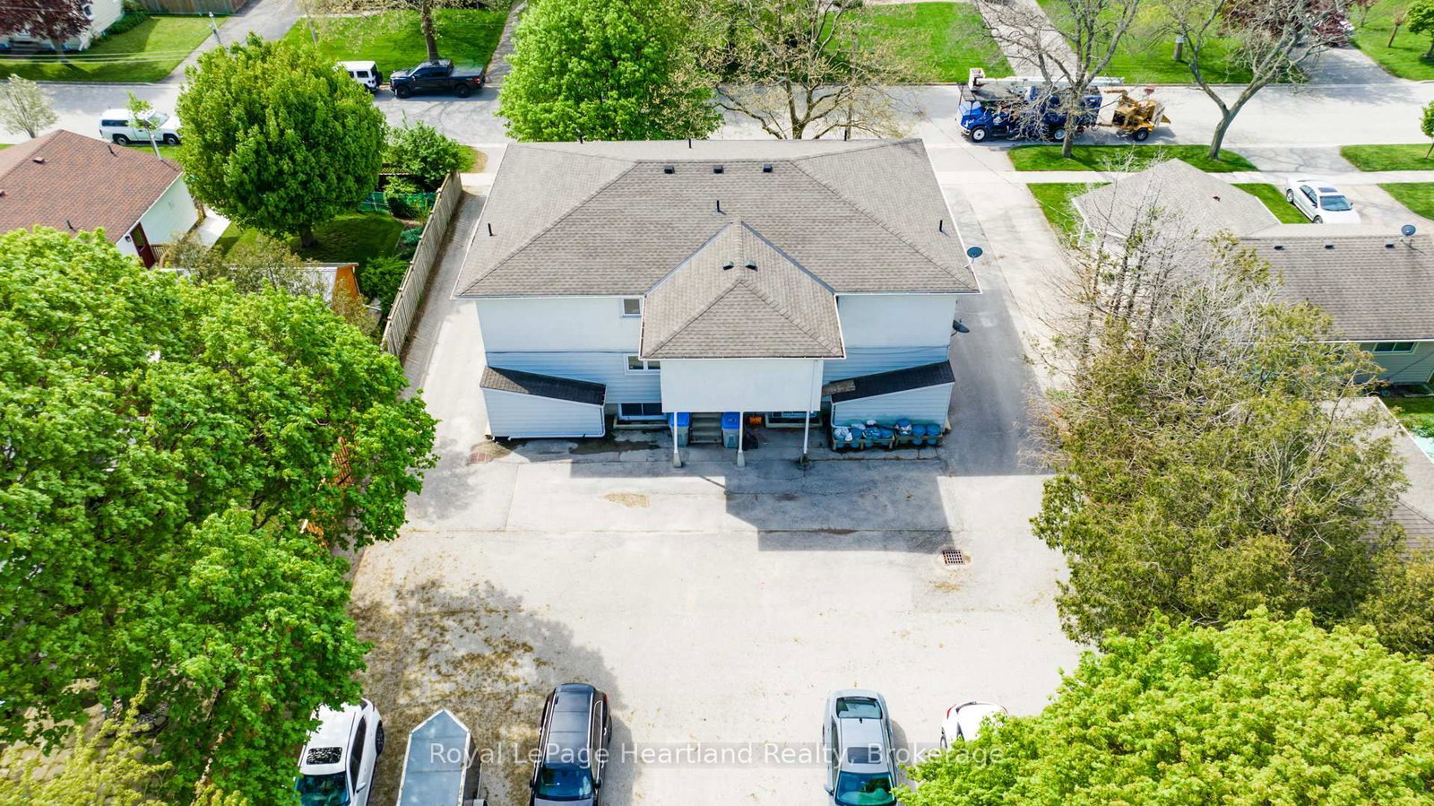 Listing Image 7