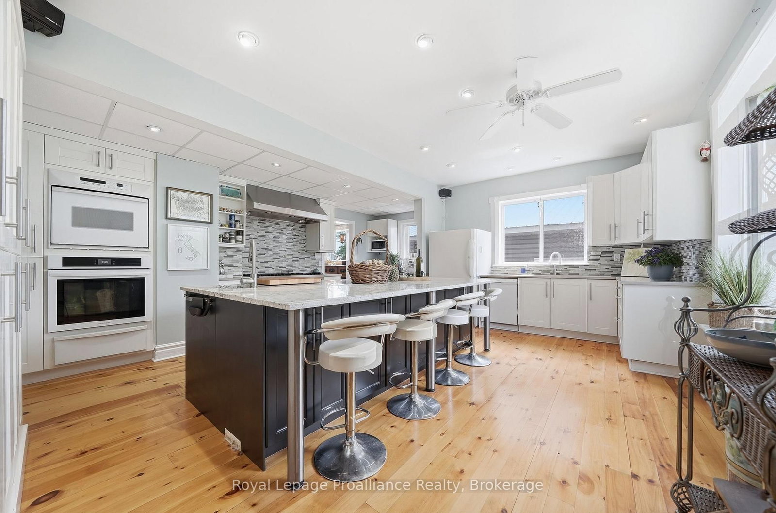 2925 County Road 10 • Prince Edward County, ON photo 15