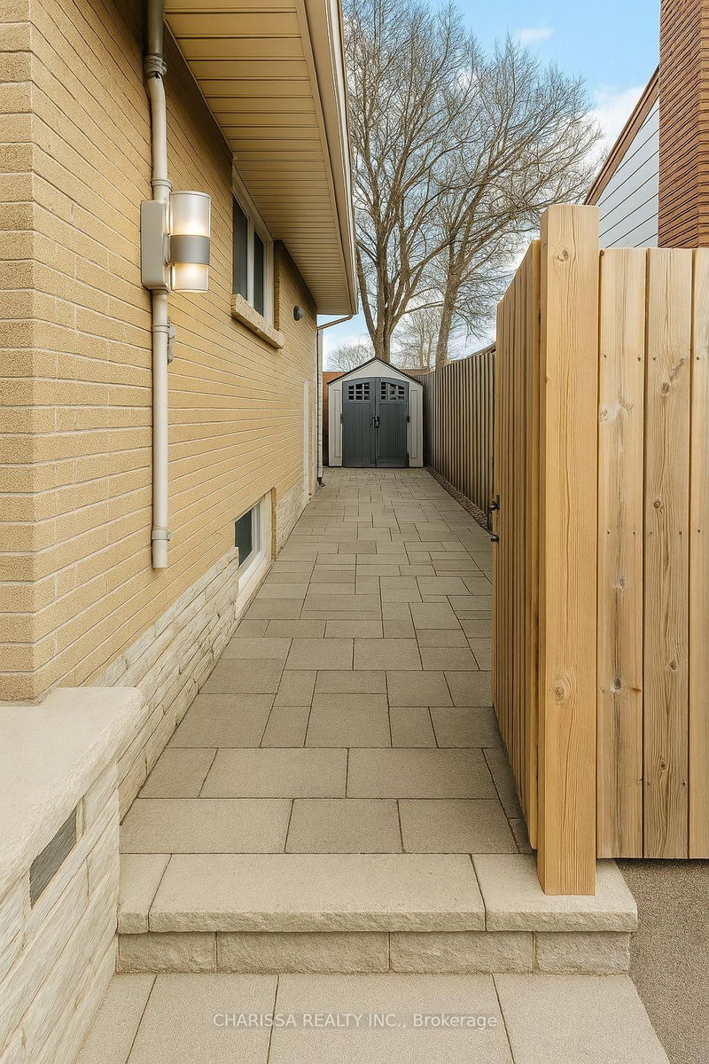 Lower - 37 KINGSLEA Dr, Hamilton, L8T 3Z8 | Image 2