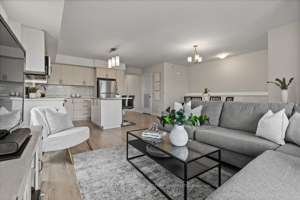 166 Rochefort Street, Unit B - Photo 13