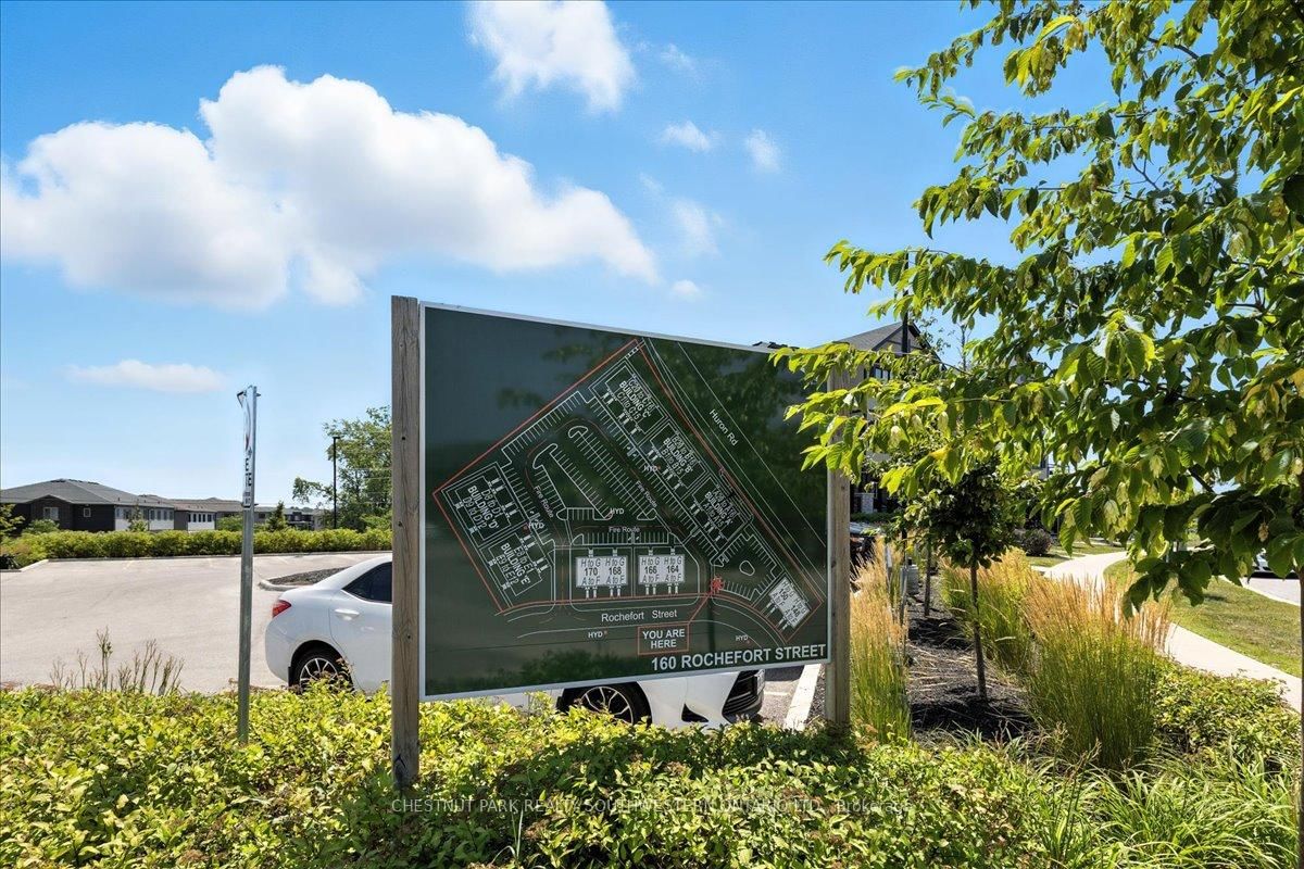 166 Rochefort Street, Unit B - Photo 26