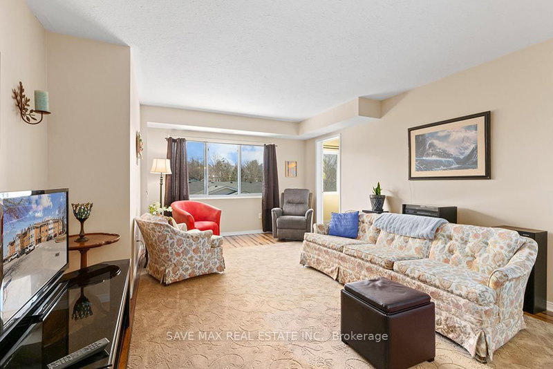 310 - 250 Robert St, Shelburne, L9V 3P9 | Image 3