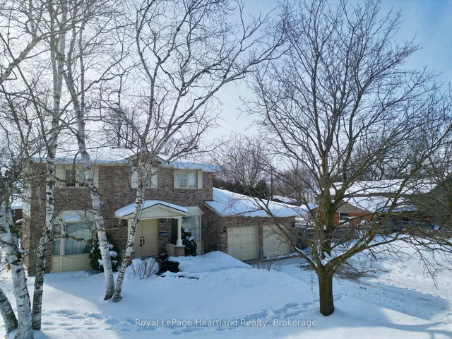 15 Kingscourt Crescent