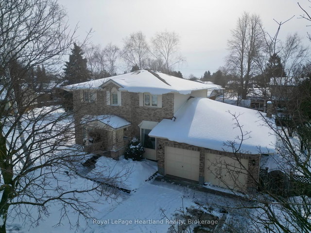 15 Kingscourt Crescent