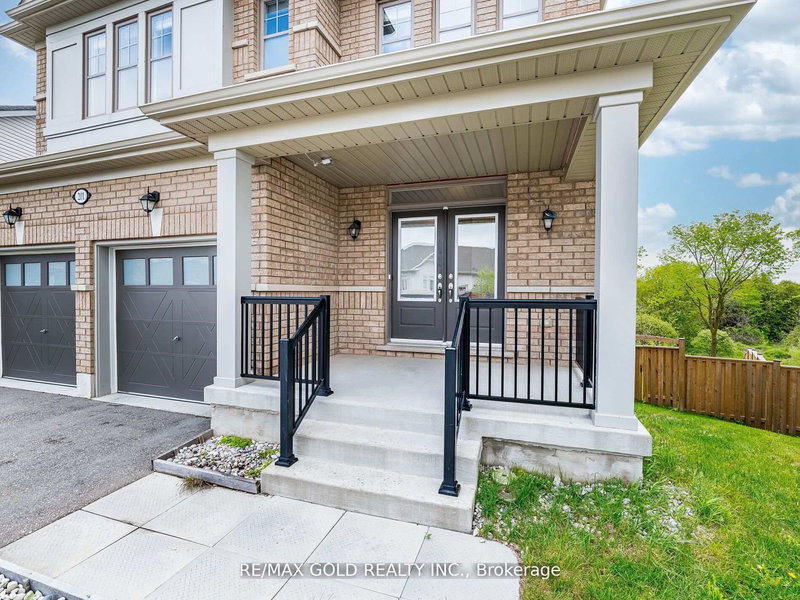 201 Mcfarlane Cres, Centre Wellington, N1M 0G5 | Image 3