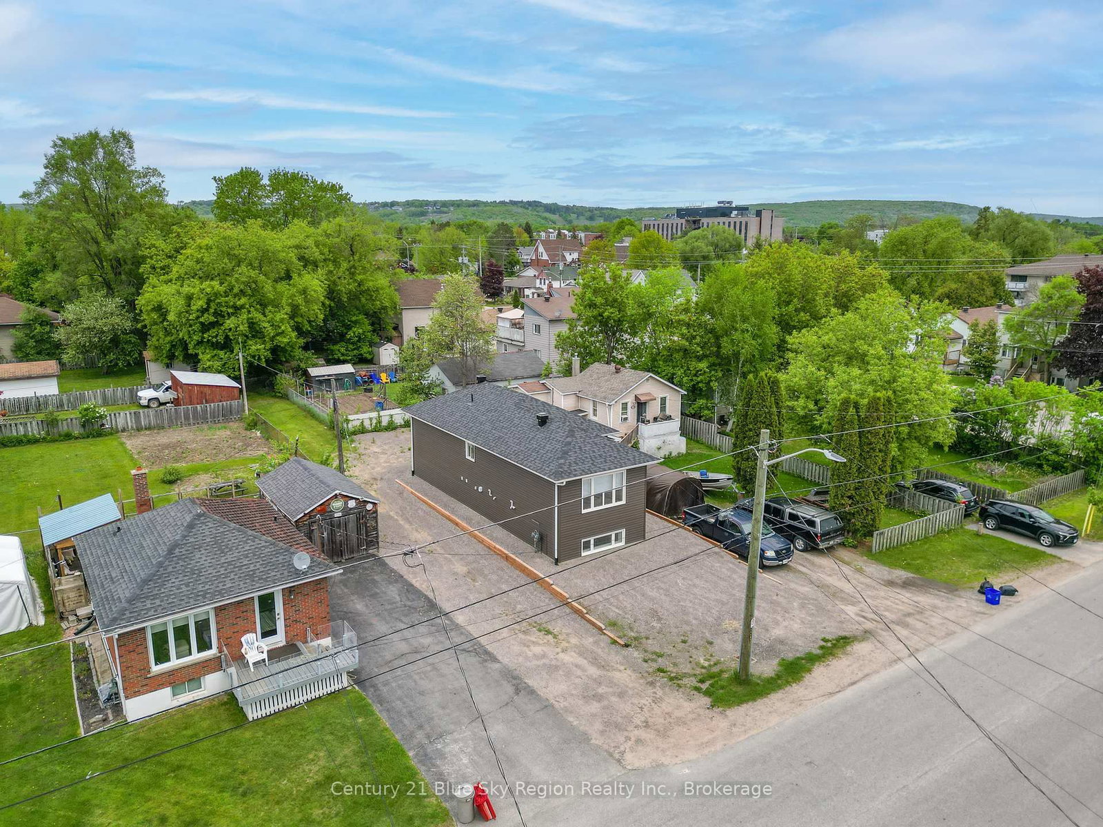 Listing Image 6