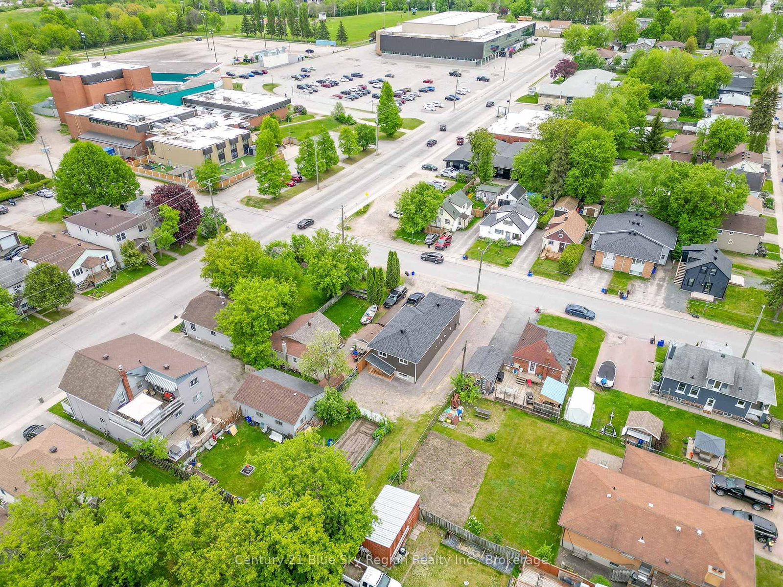 Listing Image 9