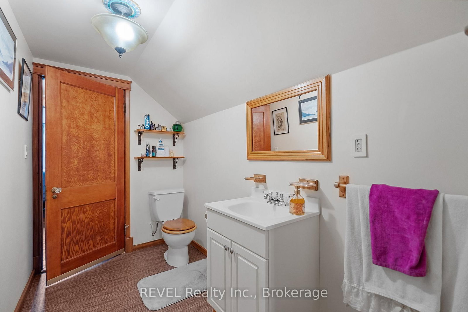 Detached House for sale at 208 NORTH Street, Fort Erie, Ontario, L2A 3R8 - Central - MLS: X12320020