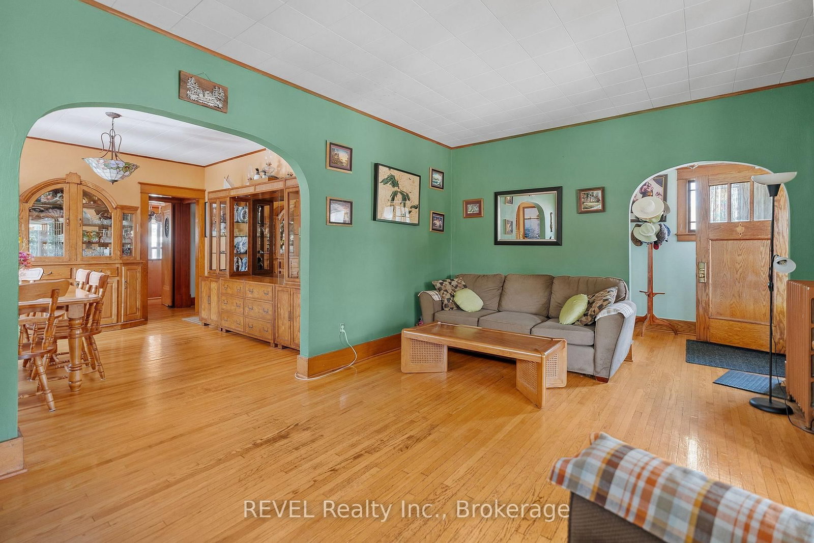 Detached House for sale at 208 NORTH Street, Fort Erie, Ontario, L2A 3R8 - Central - MLS: X12320020