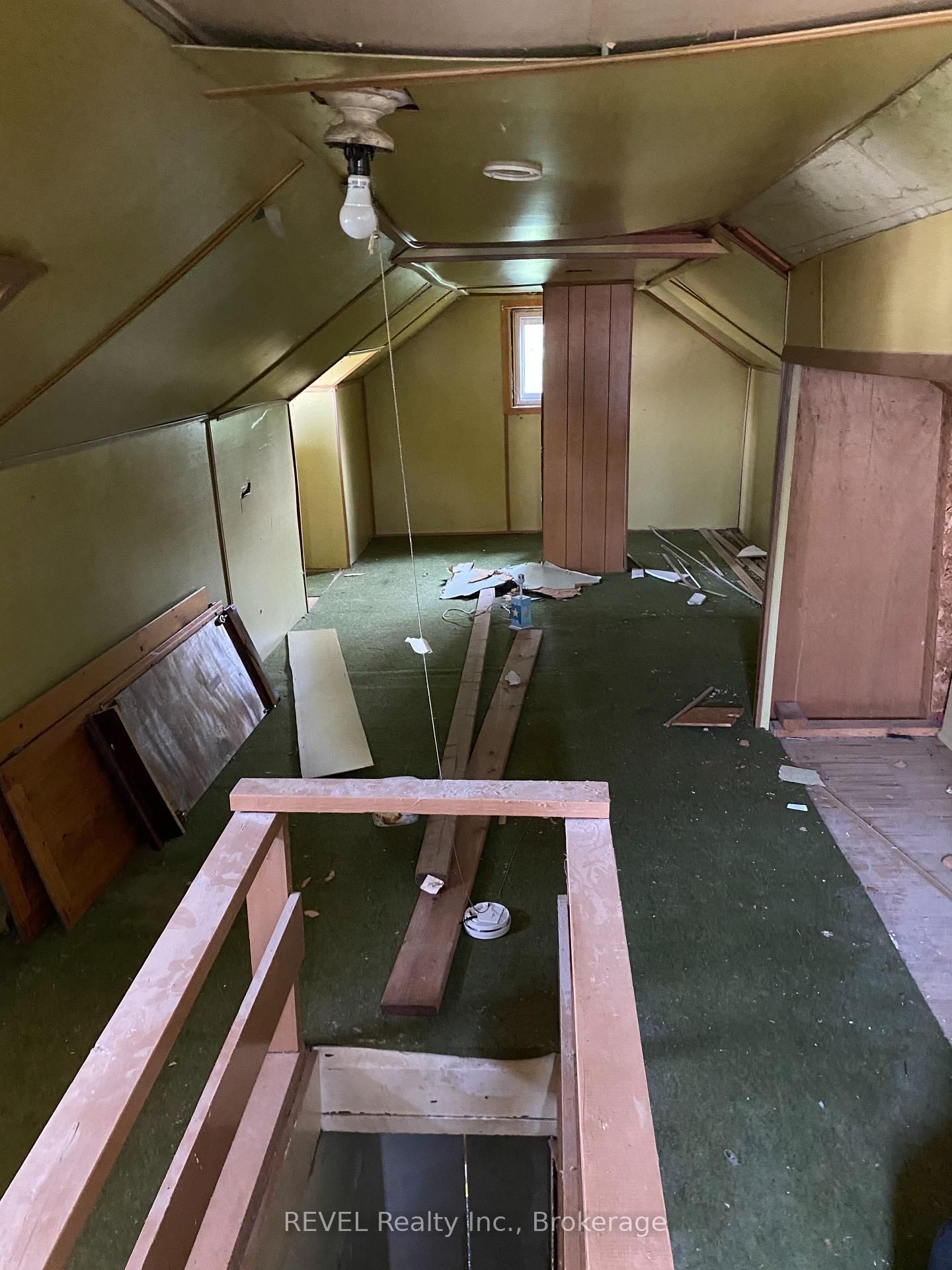 Detached House for sale at 248 HIGH Street, Fort Erie, Ontario, L2A 3R3 - Central - MLS: X12320242