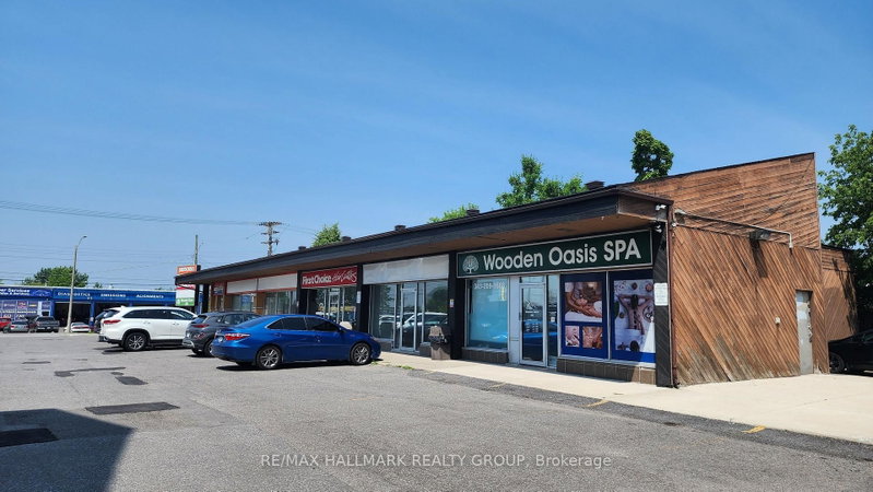1717 BANK St photo 2