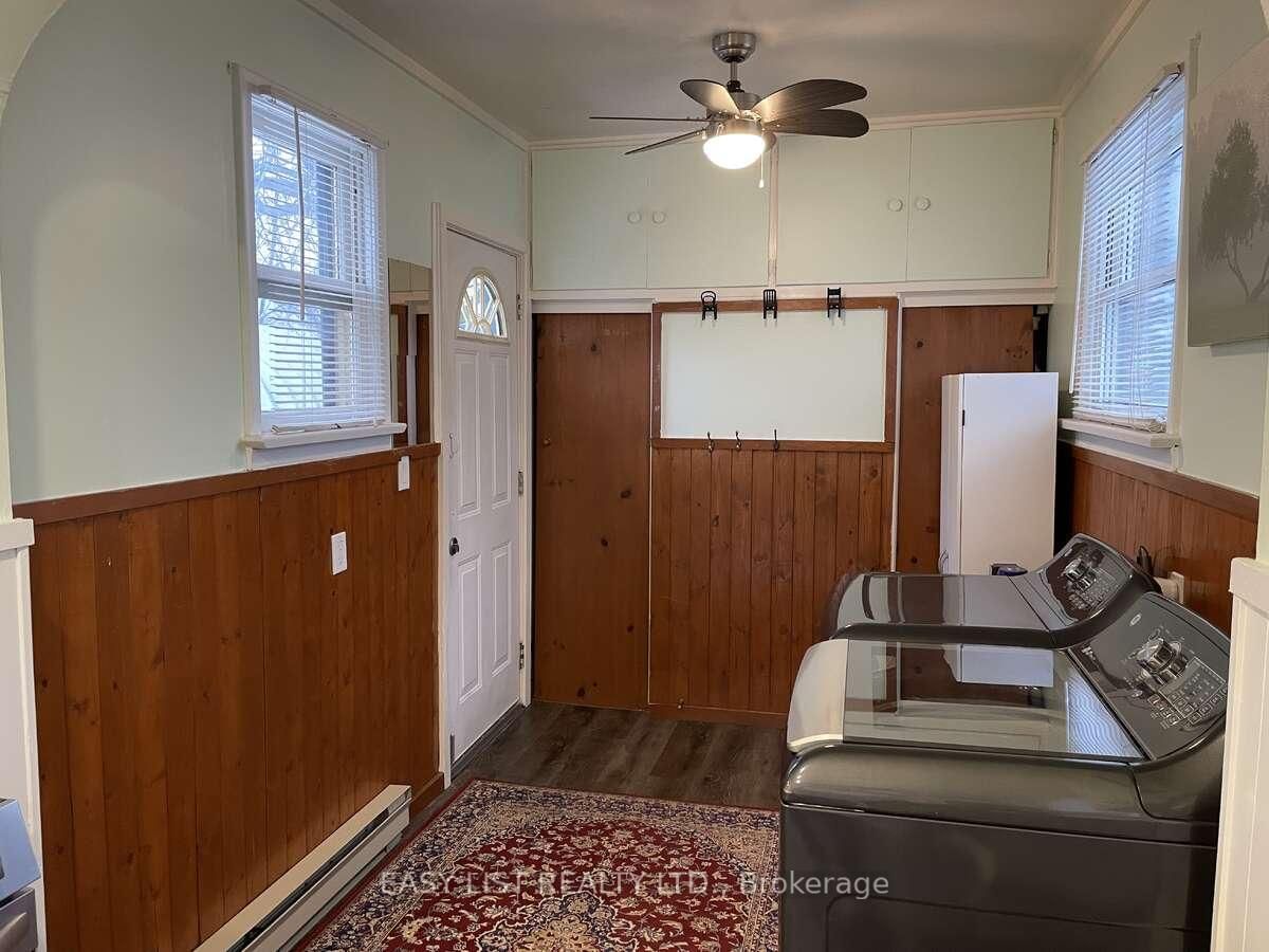 Detached House for sale at 35 Mary Street, Fort Erie, Ontario, L2A 4A4 - Central - MLS: X12322238