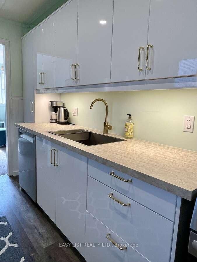 Detached House for sale at 35 Mary Street, Fort Erie, Ontario, L2A 4A4 - Central - MLS: X12322238