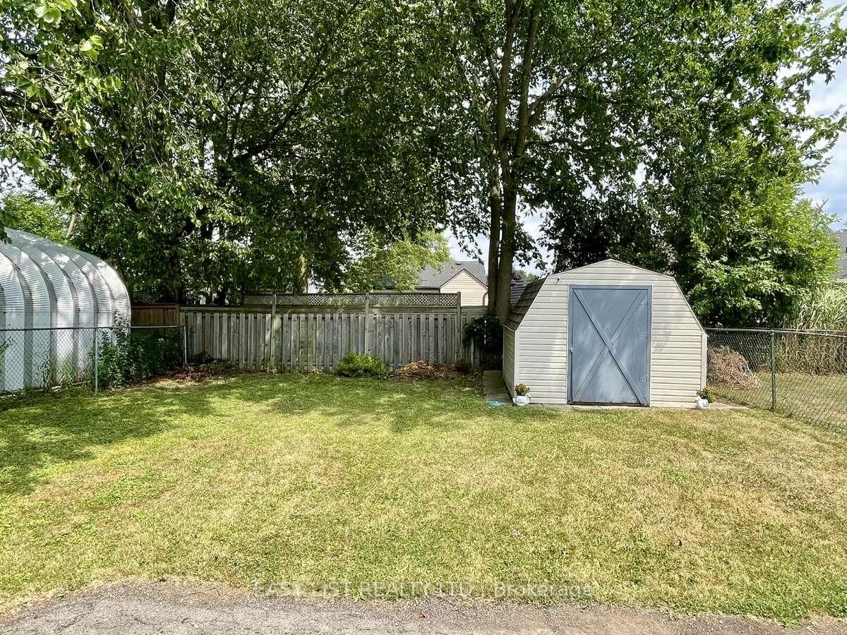 Detached House for sale at 35 Mary Street, Fort Erie, Ontario, L2A 4A4 - Central - MLS: X12322238