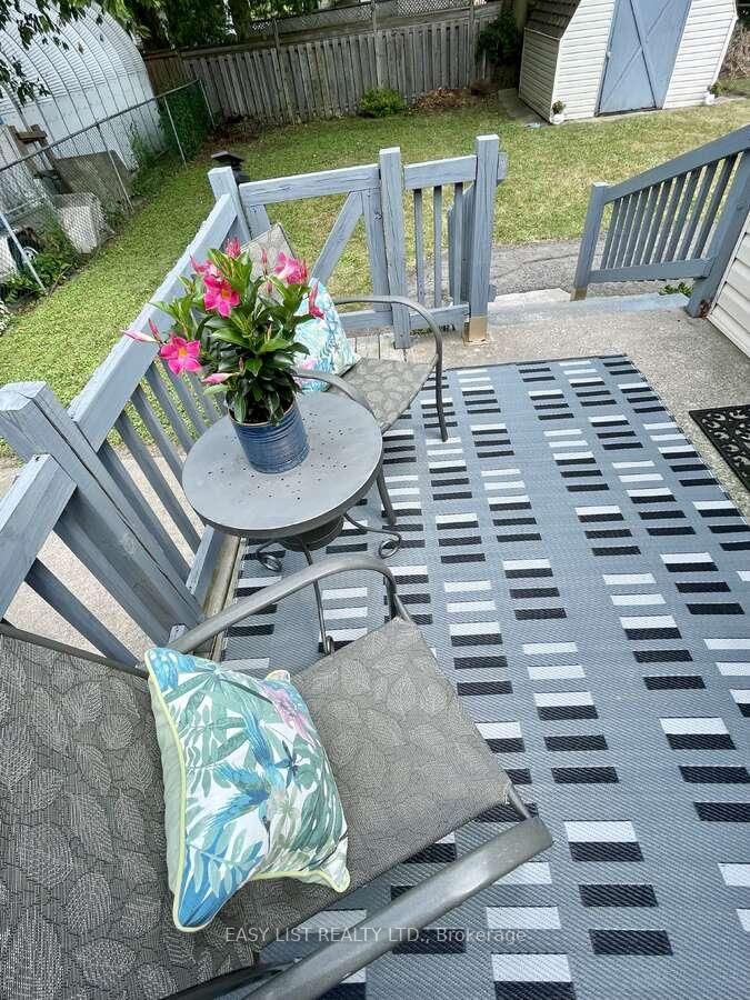 Detached House for sale at 35 Mary Street, Fort Erie, Ontario, L2A 4A4 - Central - MLS: X12322238