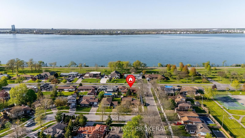 8143 Sarah St, Niagara Falls, L2G 6T9 | Image 3