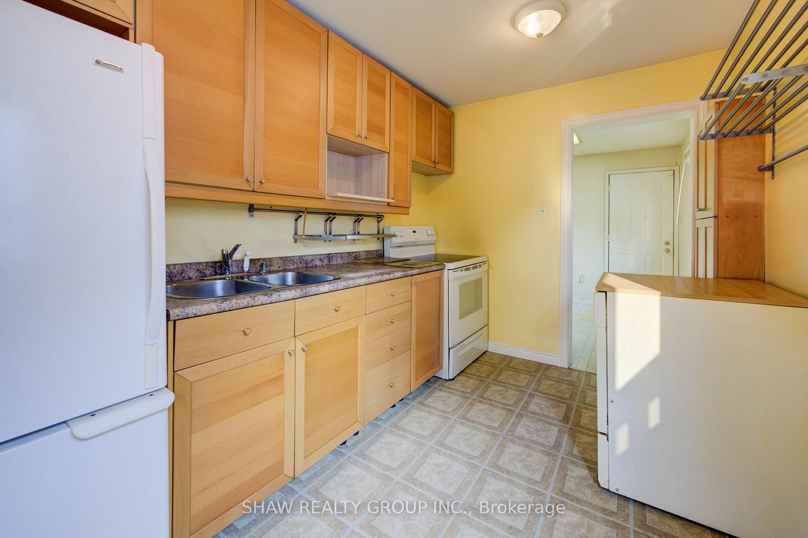 Detached House sold at 259 Julian Avenue, Hamilton, Ontario, L8H 5S3 - Normanhurst - MLS: X12324156