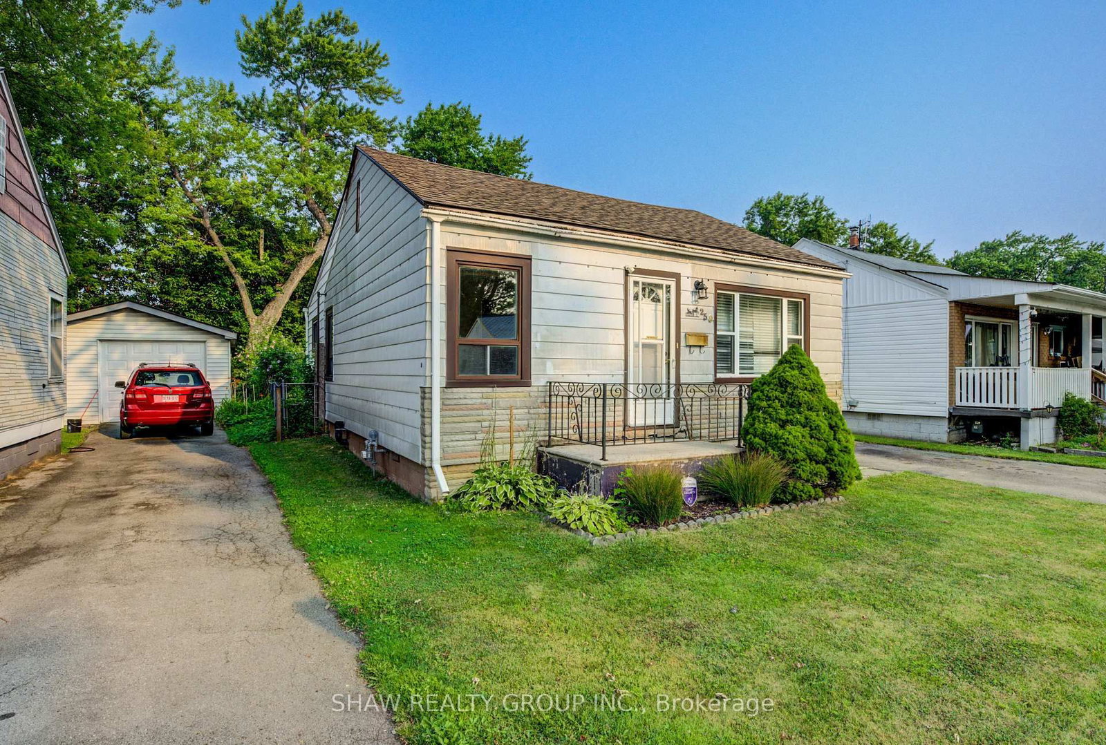 Detached House sold at 259 Julian Avenue, Hamilton, Ontario, L8H 5S3 - Normanhurst - MLS: X12324156