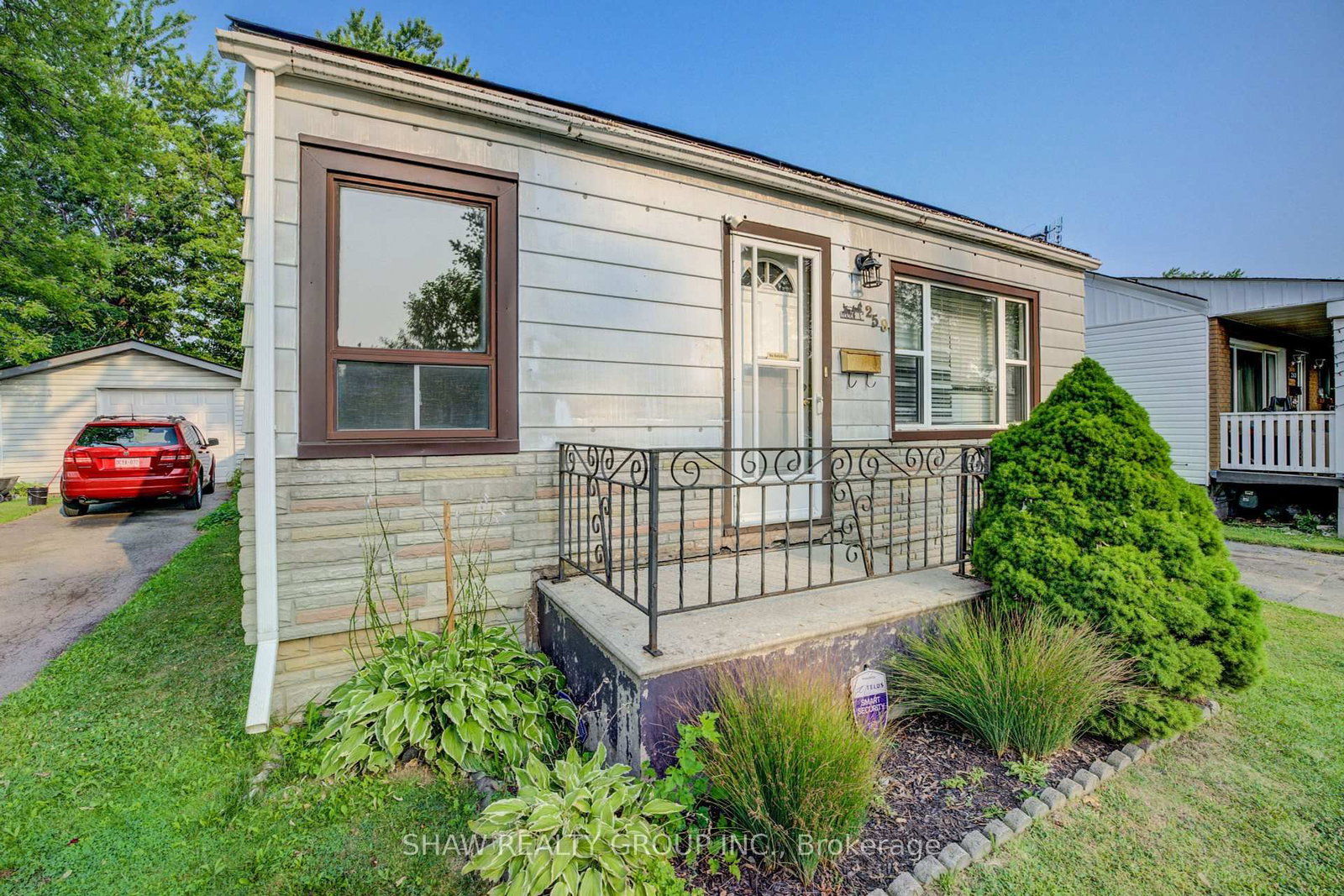 Detached House sold at 259 Julian Avenue, Hamilton, Ontario, L8H 5S3 - Normanhurst - MLS: X12324156