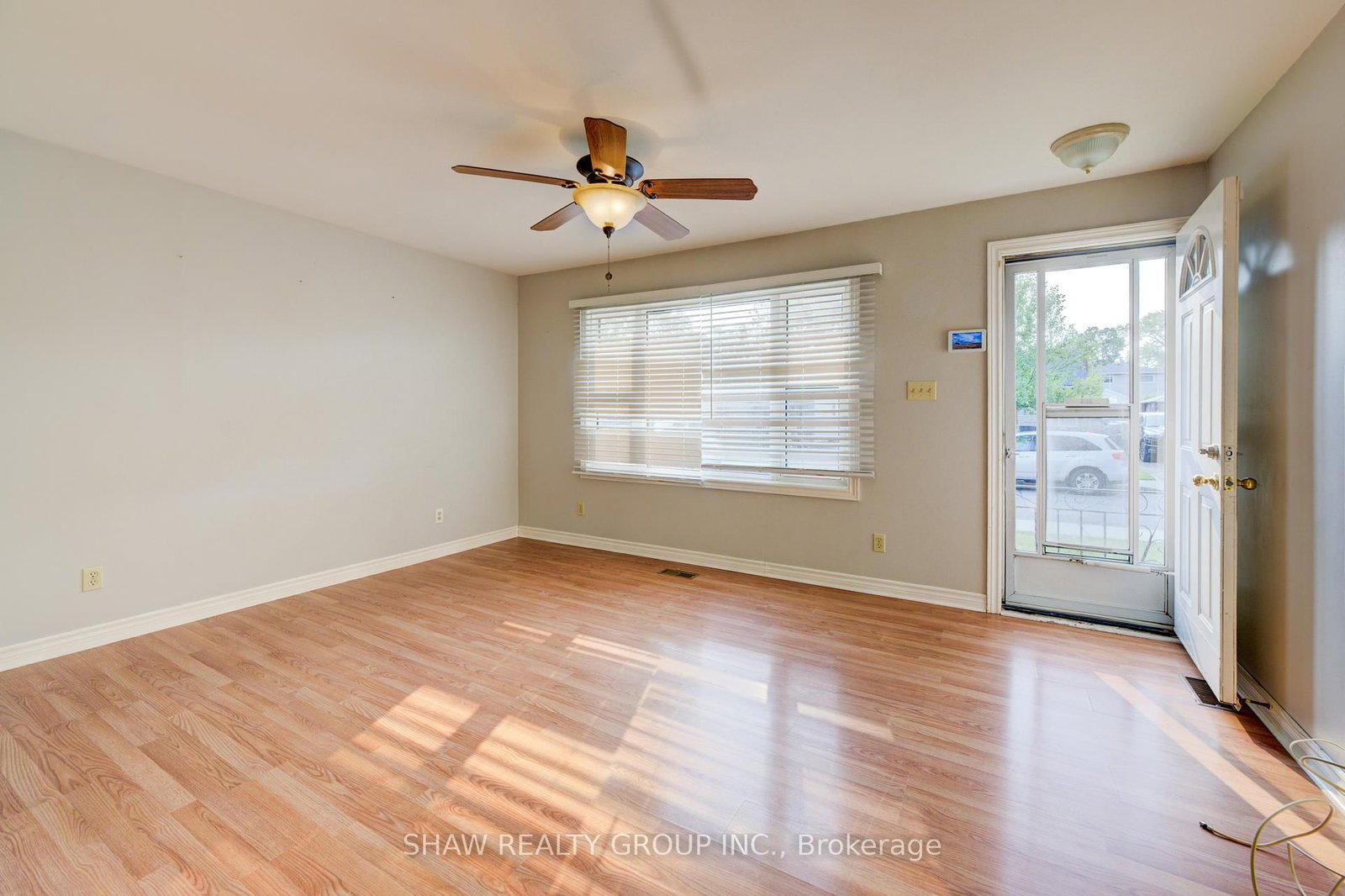 Detached House sold at 259 Julian Avenue, Hamilton, Ontario, L8H 5S3 - Normanhurst - MLS: X12324156