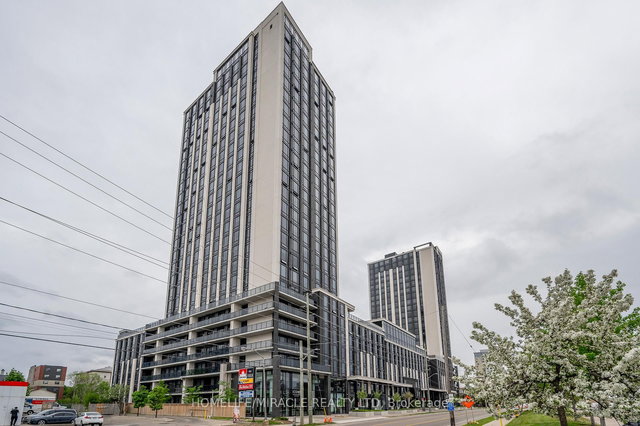 T1-1901 - 330 Phillip Street S