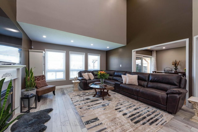 Main & Upper - 200 Hunter Way