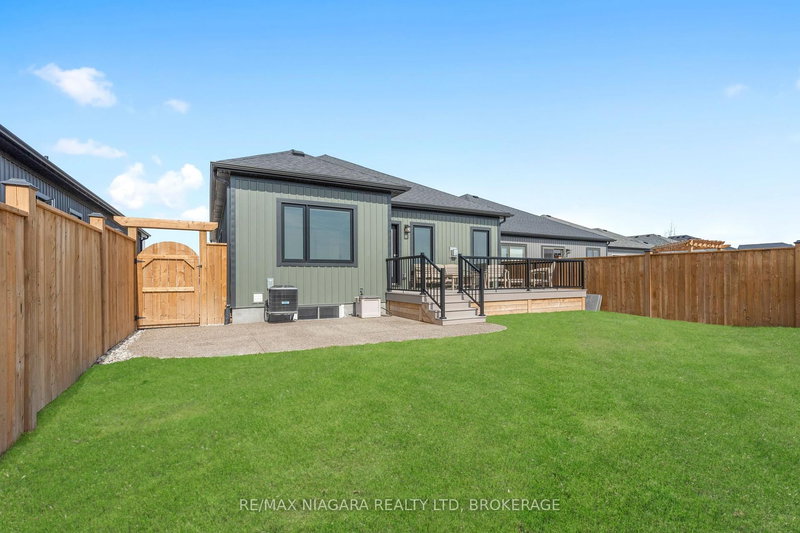 99 Homestead Dr, Niagara-on-the-Lake, L0S 1J0 | Image 2